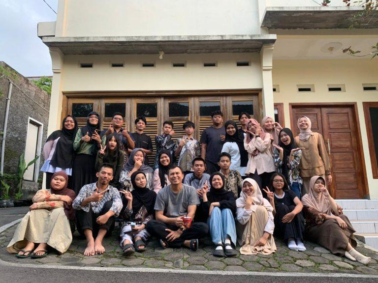 Tantangan Remaja di Keluarga Broken Home dan Pentingnya Pendekatan Suportif